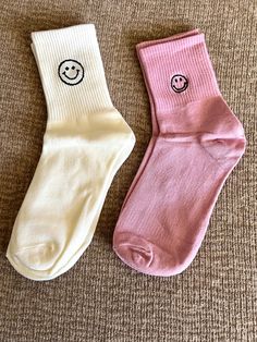 These adorable pink socks bright up your day with an sweet smile! Fun Pink Socks For Summer, Playful Pink Summer Socks, Trendy Super Soft White Socks, Cute Soft Pink Socks, Comfortable Pink Summer Socks, Comfortable Pink Cotton Socks, Casual Pink Socks For Summer, Playful Pink Socks For Gift, Playful Pink Socks For Gifts