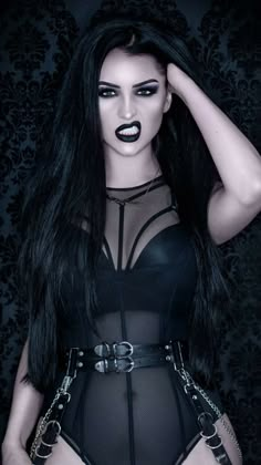 General body type/shape, hair and face, makeup looks nice here too. The waist harness looks cool too. Cyberpunk Mode, Steampunk Mode, Angelica Rose, Alternative Girl, Scene Punk, Emo Girl, Say Please, Punk Emo