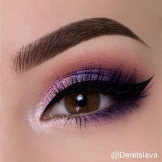 Maquillaje Eye Makeup Images, Eye Makeup Steps, Makijaż Smokey Eye, Eye Makeup Designs, Purple Eyeshadow, Colorful Eye Makeup