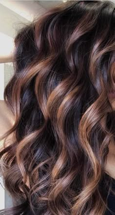 Colors 2023, Ethereal Makeup, Hair Color And Cut, Brown Hair With Highlights