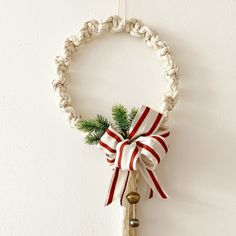 Enjoy Textiles classes with Made By Me Workshop Macrame Christmas Wreath, Christmas Wreath Making, Macrame Wreath, Macrame Christmas, Trendy Christmas Outfits, St Peters, Diy Outdoor Decor, Festive Wreath, Instagram Gift