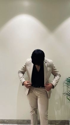 Indian Boys Pic, Mens Clothing Styles Formal, Couple Shadow, Arab Men Fashion, Formal Attire For Men, White Instagram, Black And White Instagram, Blazer Outfits Men, Black Suit Men