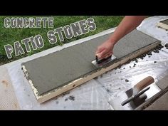 How to make Patio Blocks quick and easy from concrete // DIY - YouTube Diy Pavers Mold, Concrete Pavers Diy, Diy Concrete Tiles, Large Concrete Pavers, Concrete Molds Diy, Cement Pavers, Patio Blocks, Pavers Diy, Concrete Countertops Kitchen Diy