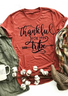 Cricut Shirts, My Tribe, Thanksgiving Shirts, Thanksgiving Outfit, Diy Shirt, Brick Red