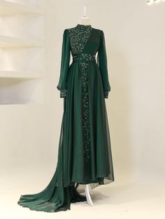 Green Embroidered Tail Dress Can be custom made to your exact measurements 💌We design muslim wedding dresses, engagement dresses and special invitation dresses. The evening dress you are looking for for your special day is here. 🎀We are trying to create the most beautiful collection by choosing the most trendy models and designs of 2022. ✂️Dress Style: We will be a good choice for the muslim evening dress you are looking for. -Express delivery. (Max 1-1½ week to all around the world.) -Real pr Evening Dress Modest, Plus Size Hijab, Modest Woman, Dress Islamic, Muslim Evening Dresses, Muslim Wedding Dresses, Tail Dress, Dress Modest, Islamic Dress