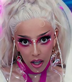 Doja Cat Planet Her Makeup, Get Into It Yuh Doja Cat, Doja Cat Planet Her, Makeup Edgy, Get Into It Yuh, Music Video Makeup