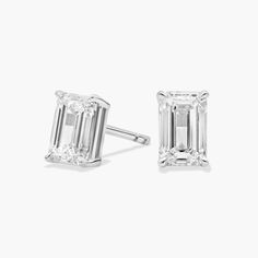 Channel timeless elegance as you add sparkle to your style with these stud earrings featuring  emerald-cut diamonds. The 14k white gold setting completes the look with luxurious lustre. Pearl Bracelet Gold, Platinum Rose Gold, Engagement Rings Marquise, Gold Rings Fashion, White Gold Set, Emerald Cut Diamond, Gold Pearl Necklace, Ladies Diamond Rings, Diamond Stud Earrings