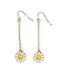 Trendy Metal Flower Drop Earrings, Trendy Single Earring Jewelry For Spring, Trendy Single Earring For Spring, Trendy Dangle Jewelry For Spring, Trendy Daisy-shaped Spring Jewelry, Trendy Nickel-free Spring Jewelry, Dainty Dangle Jewelry For Spring, Spring Trendy Nickel-free Jewelry, Dainty Spring Dangle Jewelry