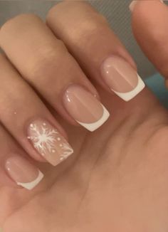 christmas french tip nails Christmas French Tip Nails, Christmas French Tip, Cowboy Nails, Teen Nails, Gel Nails French, French Tip Nail Designs, Christmas Gel Nails, Simple Gel Nails, Girly Acrylic Nails