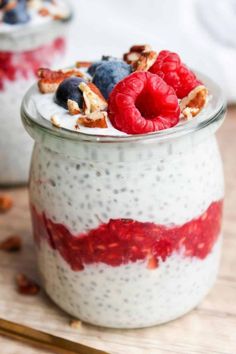 yogurt parfait with berries and granola