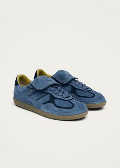 Tb.490 Club Suede Blue Leather Sneakers | ALOHAS Outfit Inso, Soccer Shoes, Suede Sneakers, The Vamps, Papua New Guinea, Blue Suede, Mozambique, Haiti, Blue Leather