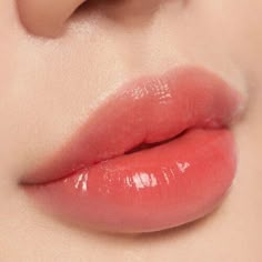 Extreme Make-up, Teknik Makeup, Lip Pictures, Pretty Lips, Lips Inspiration, Hot Lips, Lip Fillers, Lip Art, Beautiful Lips