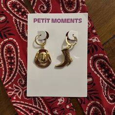 Gold Mismatch Cowboy Core Earrings. Horse Shoe Earings, Cowboy Earrings, Cowboy Core, Rodeo Cowboy, Rodeo, Cowboy, Jewelry Earrings, Women Jewelry, Hats