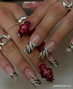 Y2k Nail Inspo Cheetah Print, Tiger Lily Nail Art, School Inspired Nails, Nail Ideas 2024 Trend, 2000s Nails Trends, Nails Inspo Y2k, Nails With Drawings, Chunky Nails, My Biggest Fear