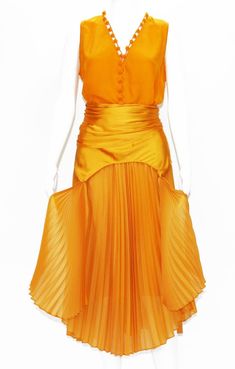 Tom Ford for Yves Saint Laurent S/S 2004 Silk Orange Top and Skirt Set Fr 38/40 For Sale at 1stdibs Rich Outfits, Epic Clothes, Top And Skirt Set, Top Skirt Set, Orange Top, Top And Skirt, Celebrity Outfits, 2000s Fashion, Wedding Dresses Vintage