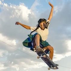 ImillaSkate: an indigenous Bolivian skateboard collective – photo essay | Bolivia | The Guardian Skate Ramp, Indigenous Women, Mexican Girl, Cultural Identity, Two Friends, Cool Poses, Break Dance, Photo Essay