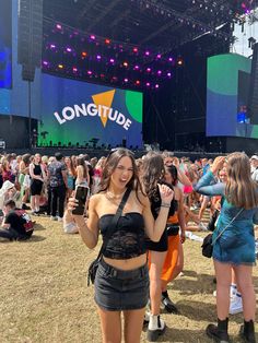 Longitude Festival Outfits, Wireless Festival Outfits, Festival Outfit Uk, Leeds Festival Outfits, Uk Festival Outfit, Reading Festival Outfits, Summer Outfits Festival, Dresses For Festivals, Casual Festival Outfit