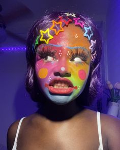 Pictures Of People To Draw Reference, Full Face Colorful Makeup, Fun Makeup Looks To Do When Bored, Easy Crazy Makeup Looks, Tacky Makeup, Weird Girl Makeup, Funny Makeup Ideas, Bad Makeup Looks