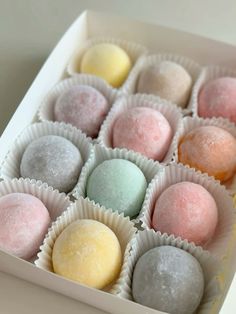 Mochi Packaging, Ice Cream Mochi, 2024 Christmas, Fruit Drinks, Easy Food To Make, Cookies And Cream, Food Cravings, Mochi