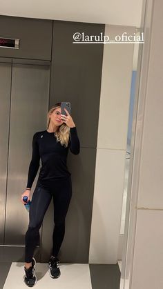 Old Money Gym Outfit, Gymshark Outfit Women, Outfits Academia, Fall Athleisure Outfits, Look Gym, Academia Looks, Look Academia, Jeggings Outfit