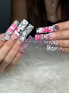 #y2k #mcbling #mcblingy2k #2000style #nailsofinstagram #nailinspo #nails #nailsoftheday Mcbling Acrylic Nails, Pink Nails Ideas Y2k, 2000s Nail Art Designs, Chunky Y2k Nails, Mcbling Christmas Nails, Winter Y2k Nails, Y2k Fall Nails, Bratz Doll Nails, Early 2000s Nail Designs