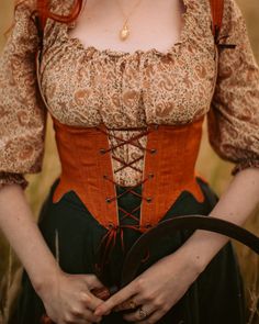 A Clothes Horse Outfits, Ren Fest Witch, Diy Renn Faire Costume, Renfaire Corset, Rennisance Faire Costumes, Ren Faire Bodice, Renisance Fair Outfit, Rennaisance Outfits, Renn Faire Costume