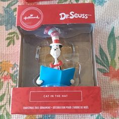 dr seuss cat in the hat ornament