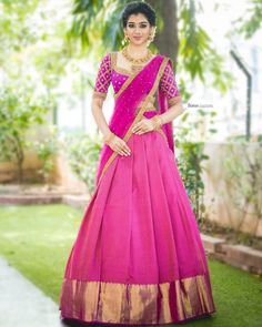 Traditional Half Saree Designs, Orang India, Wedding Lehenga Designs, Gaun Fashion