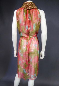 For Sale on 1stDibs - Circa 1965/1970 France Beautiful evening set made by Guy Laroche in printed silk crepe dating from the years 1965/1970. Sleeveless dress with high mandarin Vintage Silk Dress For The Beach, Vintage Silk Beach Dress, Guy Laroche, Beautiful Evening, Printed Silk, Silk Crepe, Silk Printing, Evening Dresses, 1960s