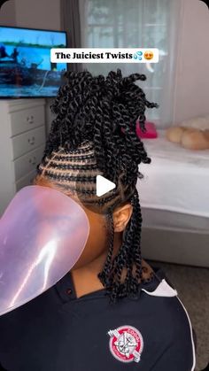 VoiceOfHair ®️ on Instagram: "Protective styling with your own hair😍
⁣⁣
These juicy twists by @hair.glowww are so versatile 🔥Her client’s hair is braided at the roots and twisted at the ends 👌🏾 Perfect low manipulation style to keep your hair healthy and moisturized💦
⁣⁣
Do you love this as much as we do?✨ #voiceofhair ⁣⁣
⁣⁣
#killeenhairstylist #twistbraids #twostrandtwist #twistout #healthyhairtips #protectivestyle" Two Finger Twist Natural Hair, Styling Spring Twist Braids, Rope Twist Hairstyles For Black Women, Twist Styles For Black Women, Natural Twists Hairstyles, Twist With Braiding Hair, Twist With Extensions, Thick Twists, Afro Twist Braid Hairstyles