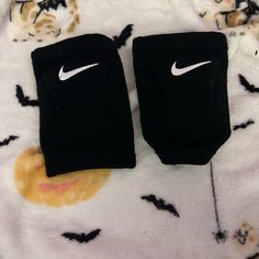 Black Nike Knee Pads And Nike Pro Arm Sleeves, Never Used Nike Knee Pads, Volleyball Sleeves, Volleyball Knee Pads, Elbow Pads, Arm Sleeves, Knee Pads, Black Nike