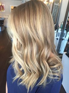 Balayage blonde with blonde and golden dimension Brunette Bayalage, Neutral Blonde Hair, Balayage Blond, Beautiful Hair Color, Low Lights Hair