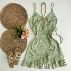 Body Inspiration, Halter Dress, Cute Outfits, Clothes