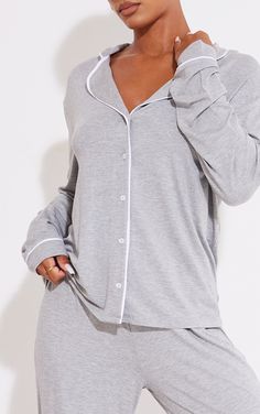 PDP_MAINIMAGE_CAROUSEL Oversized Pyjamas, Grey Pajamas, Cute Pjs For Women, Long Pjs, Loungewear Aesthetic, Lazy Fits, Layering Hoodies, Oversized Jersey, Womens Pjs