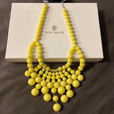 Von Maur Yellow Beaded Necklace, Never Worn Necklace Gold Indian, Yellow Beaded Necklace, Necklace Tattoo, Necklace Aesthetic, Von Maur, Tattoo Women, Chain Women, Necklace Diamond, Necklace Design