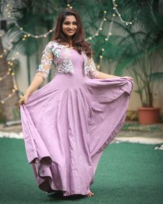 Transparent Saree Blouse, Nakshathra Nagesh, Blouse Designs Saree, Long Skirt Top Designs, Frock Models, Frocks And Gowns, Long Frock Designs, Floral Frocks, Gown Party Wear