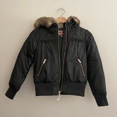 Gorgeous Brand New Smokey Charcoal Shimmer Puffer Jacket By Juicy Couture. Vegan Faux Fur Collar. Retail For $220 Accidentally Pulled The Tags From The Jacket But Jacket Has Never Been Word (Even Has The Zipper Pullers Covered In Paper) Will Include The Tags In Loosely! Size 10 Juicy Couture Puffer Jacket, Winter Inspo Outfits, Puffer Jacket With Fur, Extra Clothes, Juicy Couture Baby, Girls Puffer Jacket