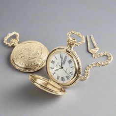 Pocket watches came on the scenes in 16th century and are still popular today. We bring you a beautiful vintage style hand-made hunter pocket watch with a choice from two engraved American Eagle designs. This classic pocket watch is quartz, with white dial with black roman numerals and day date windows. Measures 1 and 3/4 inches in diameter with a 14 inch pocket watch chain length. An elegant timepiece for any gentlemen; a truly perfect gift. Luxury Vintage Pocket Watch As Gift, Luxury Yellow Gold Pocket Watch With Subdials, Luxury Antique Business Watches, Family Heirloom Watch, Luxury Engraved Heirloom Pocket Watch, Luxury Victorian Engraved Watch, Adjustable Vintage Watch Accessories, Luxury Polished Finish Pocket Watch, Medallion Shaped Pocket Watch With Chronometer As Gift