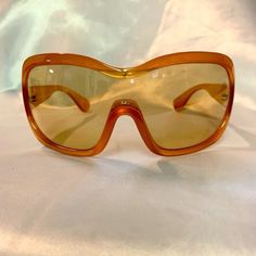 Glasses Frames Trendy, Orange Sunglasses, Space Fashion, Cool Glasses, Prada Accessories, Stylish Glasses, Prada Sunglasses