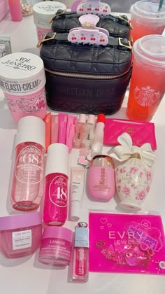 Girly Wishlist, Expensive Makeup, Girly Outfit, Pink Lifestyle, Vogue Beauty, Skin Care Items