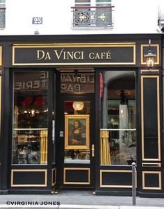 the entrance to davinci cafe in paris