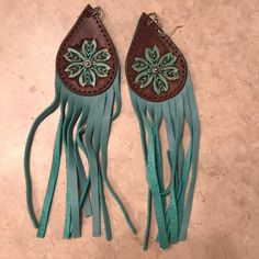 Hand Tooled Fringe Turquoise Earrings But Asking For The Minimum Because The Moment Of Time Etc It Takes To Craftsmen Work On Anything Leather . One Of A Kind Leather Tassel Earrings, Leather Feather Earrings, Suede Jewelry, Leather Ideas, Leather Crafts, Leather Work, Leather Diy, Leather Tassel, Feather Earrings