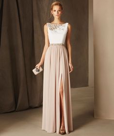 Blush Bridesmaid Dresses, فستان سهرة, Mother Of The Bride Dress, Groom Dress, Jewel Neck, Dresses Uk, Elie Saab, Beautiful Gowns, Fancy Dresses