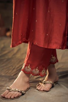 Buy Red Kurta Silk Chanderi Hand Embroidered V Neck Pant Set For Women by Hirika&Dhruti Online at Aza Fashions. Straight Kurti Designs, Scalloped Dupatta, Asian Style Dress, Motif Embroidery, Red Kurta, Embroidery Fashion Detail, Zardozi Work, Velvet Dress Designs, Women Kurta