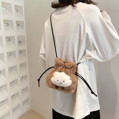 This adorable fluffy cloud drawstring bag is the cutest gift idea for any occasion! Cute Shoulder Bag, Fashion Kawaii, Cute Gifts For Her, Backpack Storage, Luxury Packaging, Crossbody Bag Women, Bag Cute, Types Of Bag, Cute Gift