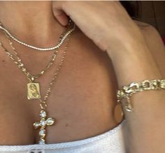 Gold Jewelry Chunky, Stack Necklaces, Stack Jewelry, Latina Jewelry, Chunky Gold Jewelry, Jewelry Stack, Chunky Necklaces, Gold Girl