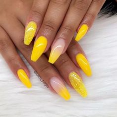 Fingernail Art, Yellow Nail Art, Yellow Nails Design, French Tip Nail Designs, Lovely Nails, Nagel Tips, Awesome Nails