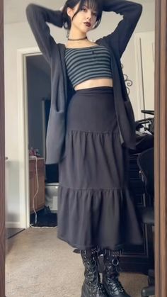 Outfits With Long Black Skirts Goth, Alt Spring Outfits, Alt Long Skirt Outfits, Mid Size Goth, Goth Midi Skirt Outfit, Alt Rainy Day Outfit, Long Black Skirt Goth Outfit, Goth Maxi Skirt Outfit