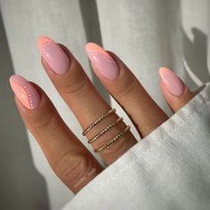 Peach Colored Nails, Coral Nails With Design, Unghie Sfumate, Peach Nails, Coral Nails, Cute Spring Nails, Simple Gel Nails