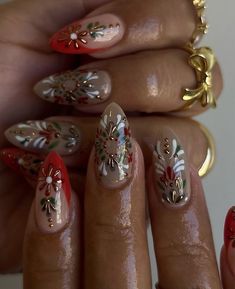 Winter Solstice Nails, Burgundy Christmas Nails, Nail Inspo Classy, 2025 Nails, Nail Inspo Chrome, Burgundy Chrome Nails, Christmas Nail Inspo, Burgundy Shades, Nail Vibes